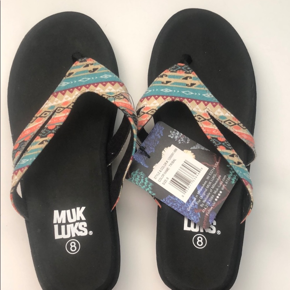 sandals with coral design